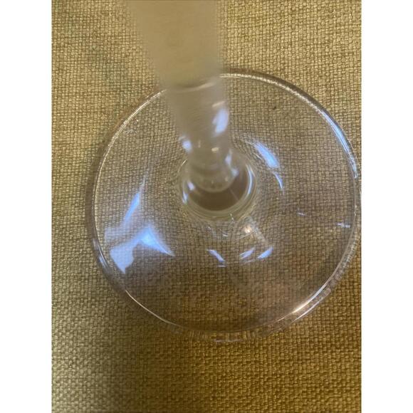 Grey Goose Martini Glasses Stemmed Set of 2 Logo Clear Flying White Geese - Picture 2 of 5